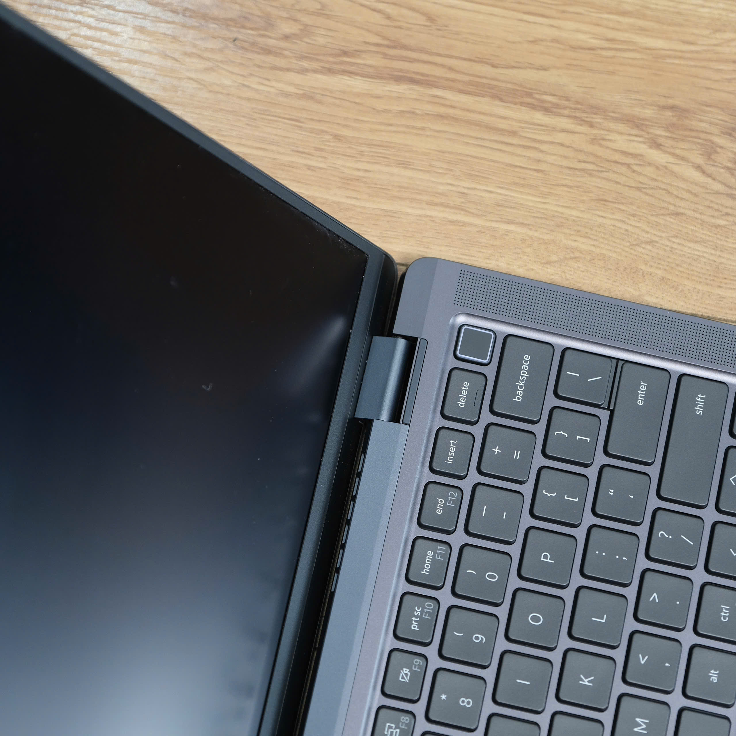 dell2-1.jpg
