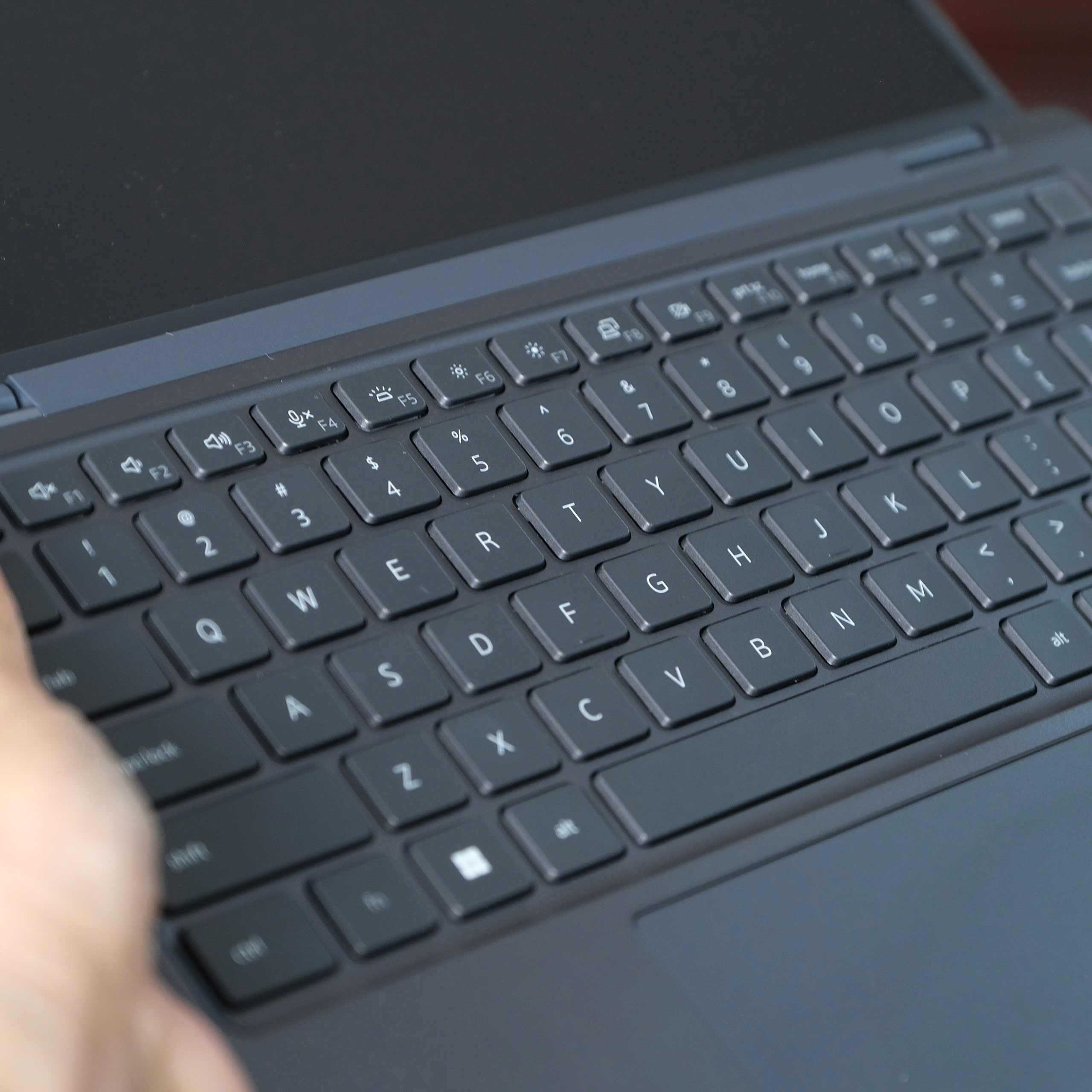 dell5-1.jpg